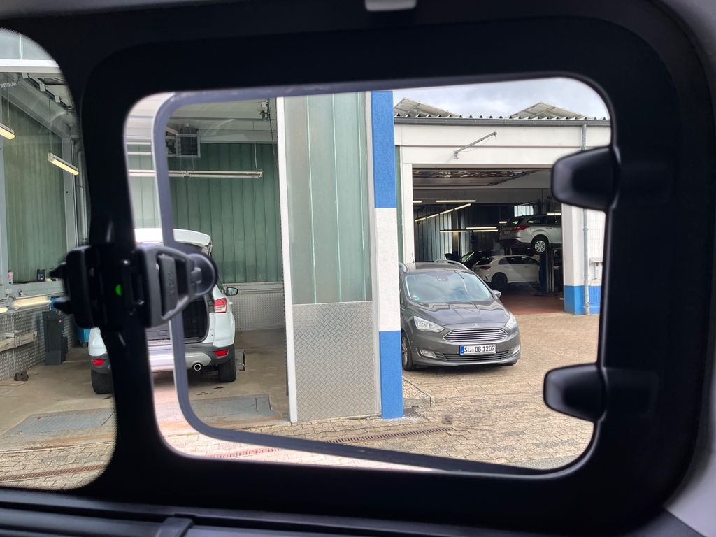 Ford Tourneo Custom 2025