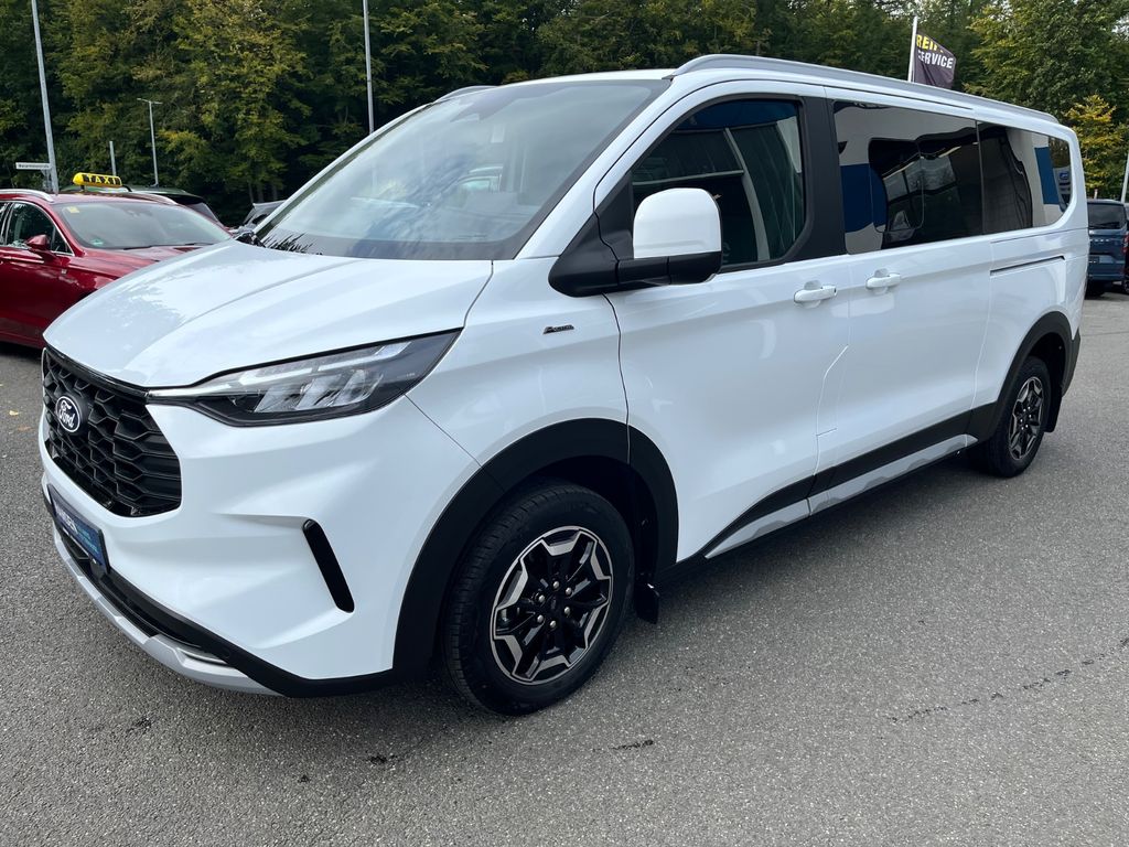Ford Tourneo Custom 2025