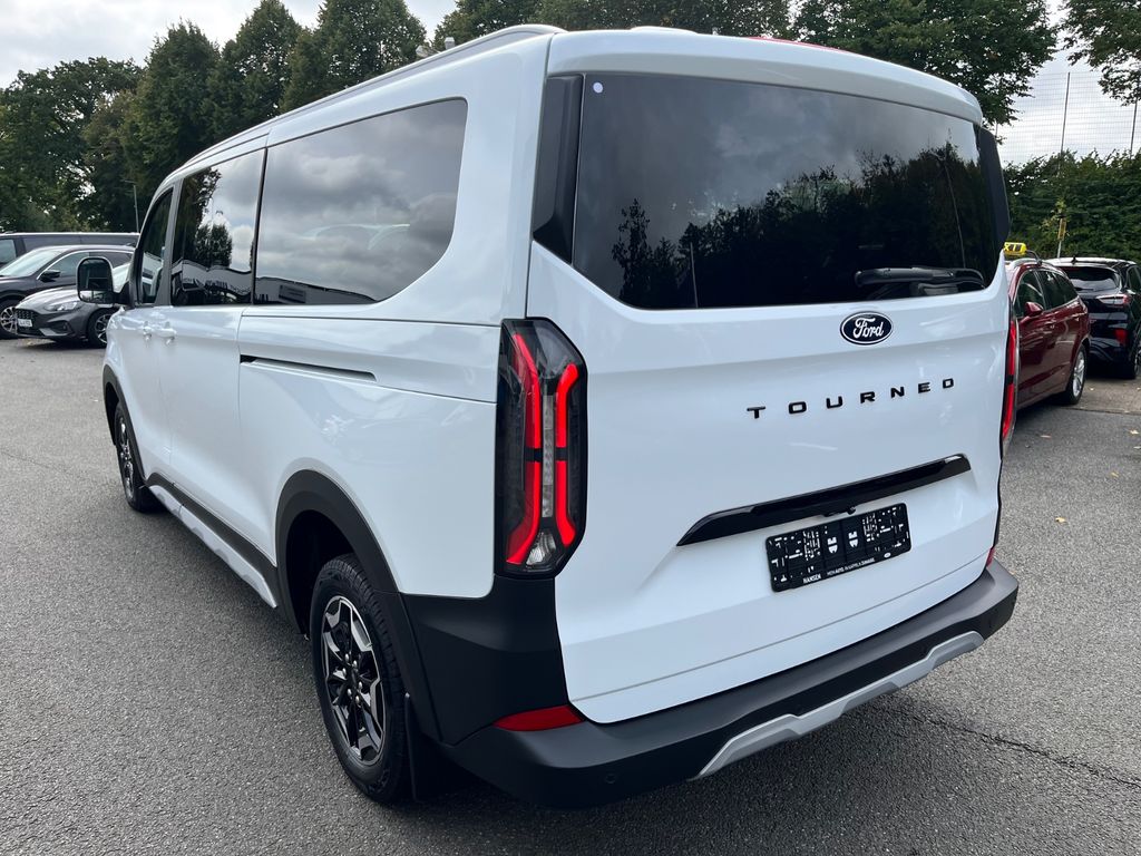 Ford Tourneo Custom 2025