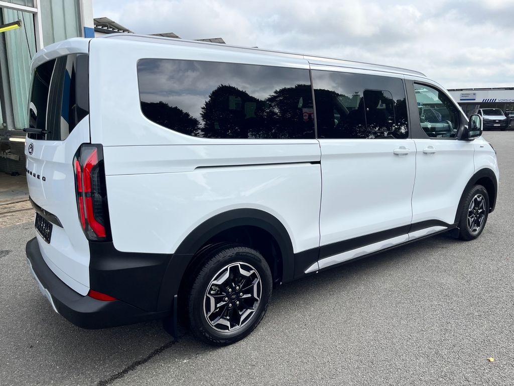Ford Tourneo Custom 2025