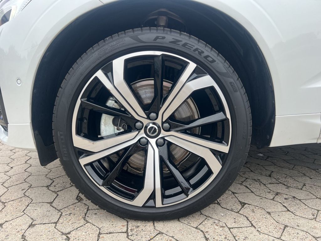 Volvo XC60 2025