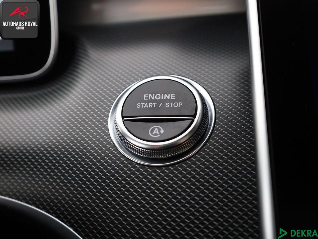 Mercedes-Benz C 300 2023