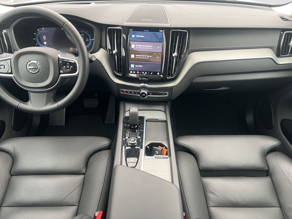 Volvo XC60 2025