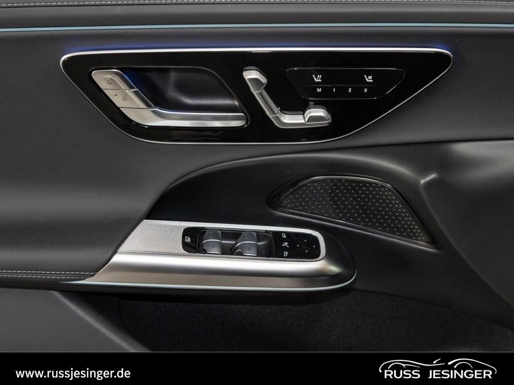 Mercedes-Benz E 300 2025