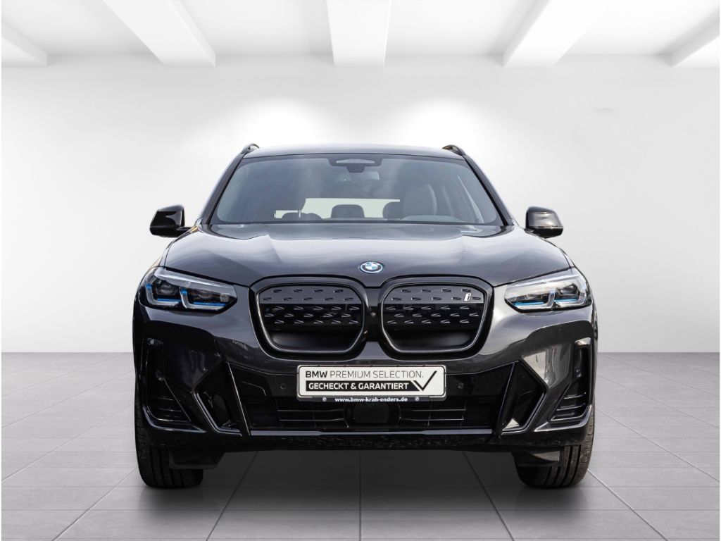 BMW iX3 2023