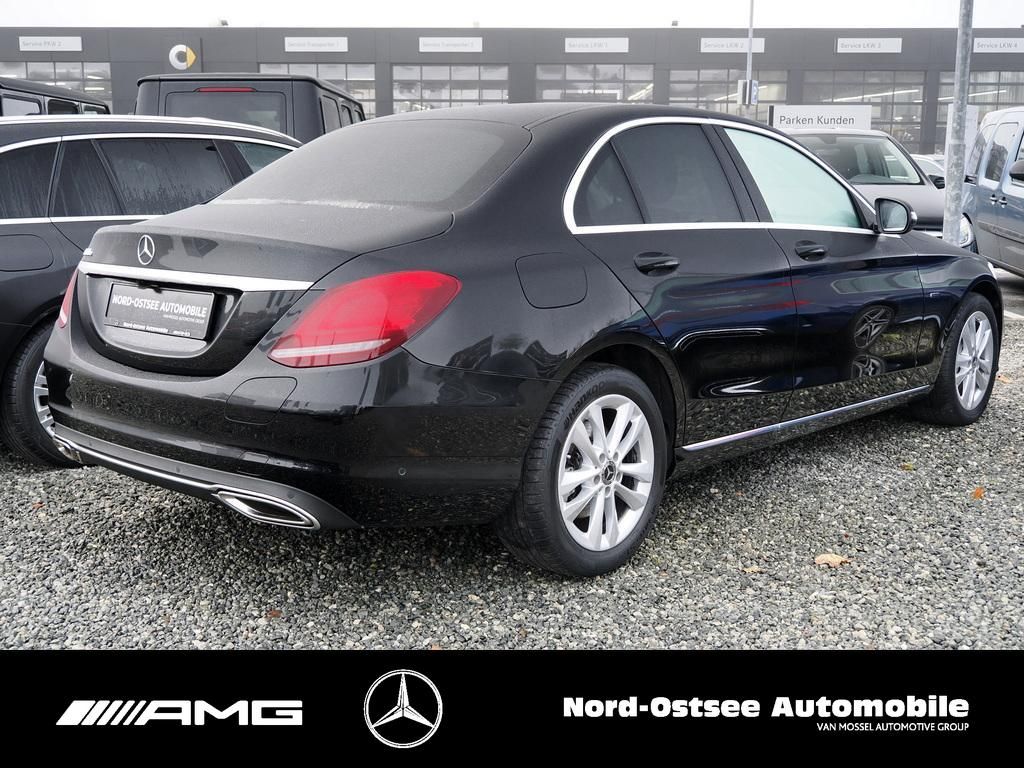Mercedes-Benz C 300 2021