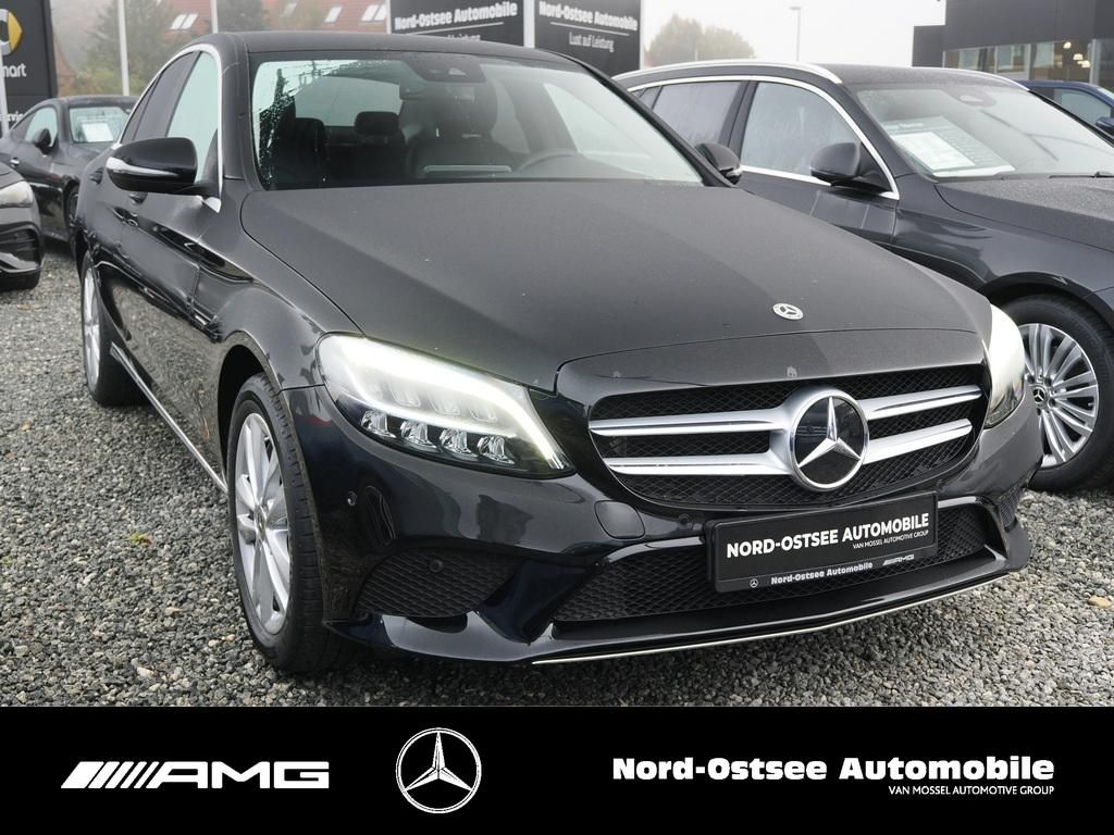 Mercedes-Benz C 300 2021
