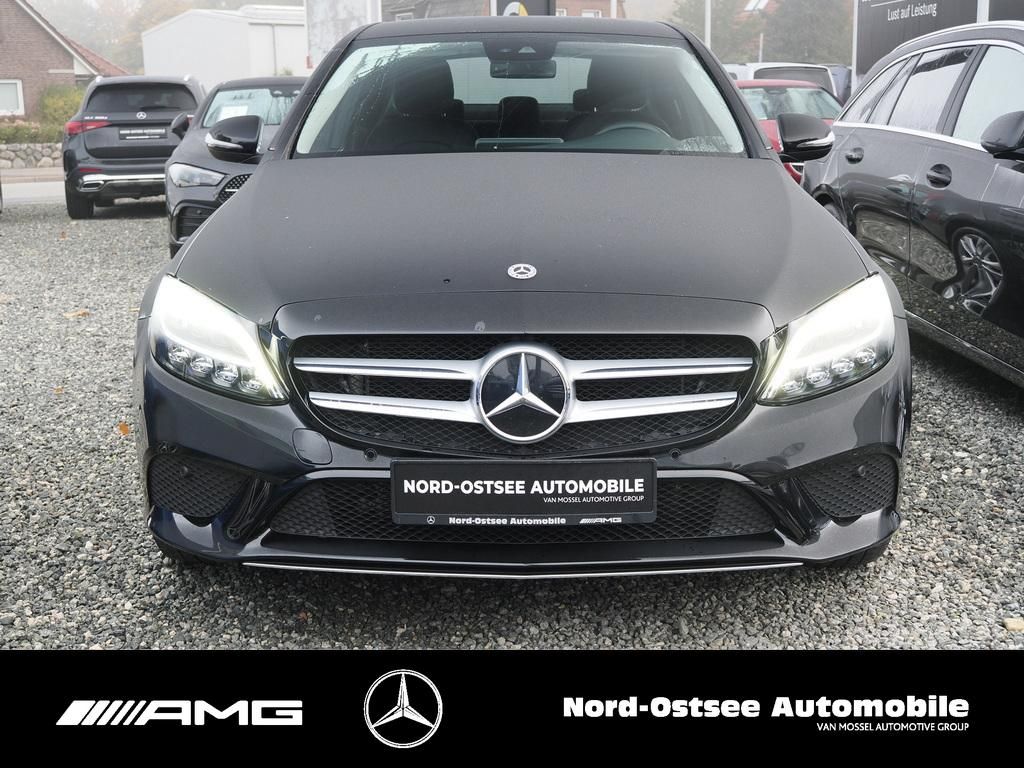 Mercedes-Benz C 300 2021