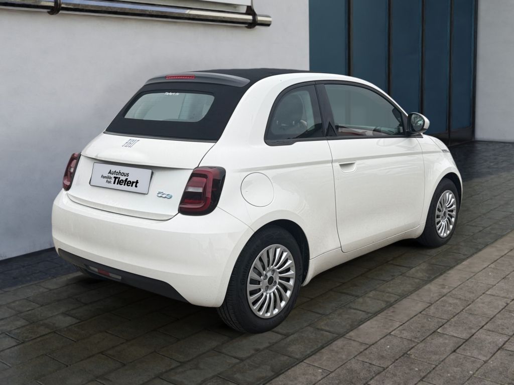 Fiat 500e 2023