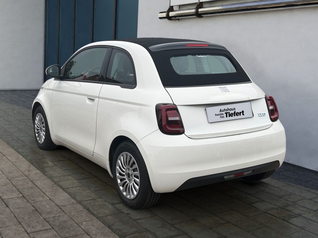 Fiat 500e 2023