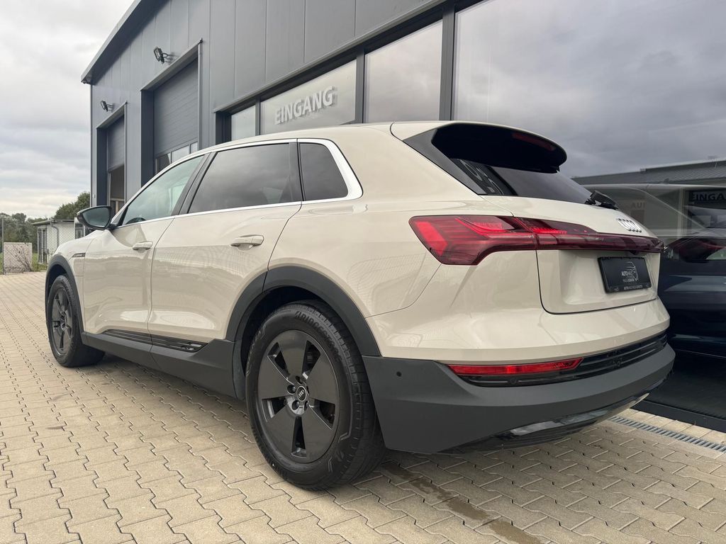 Audi e-tron 2021