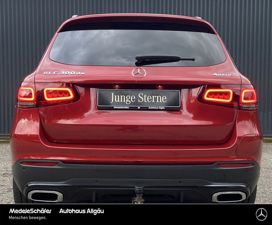 Mercedes-Benz GLC 300 2021