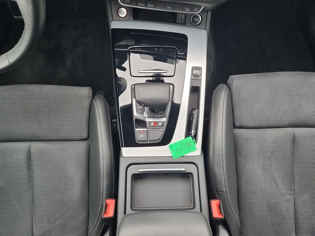 Audi SQ5 2022