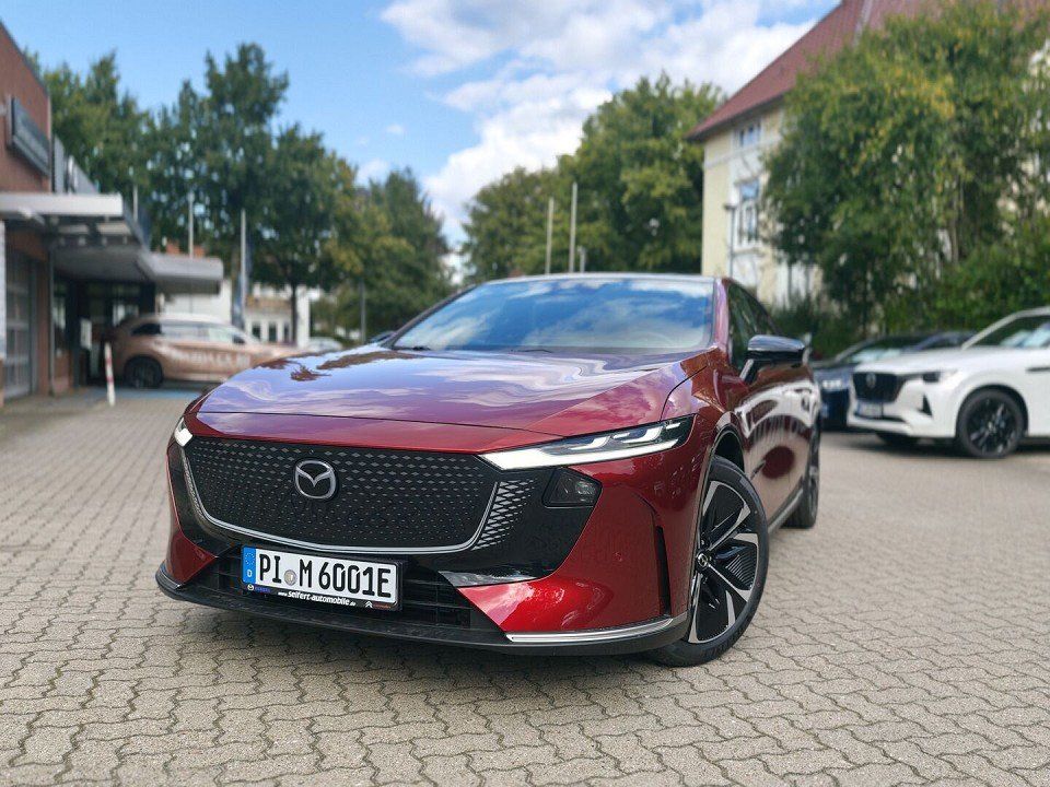 Mazda 6e 2025