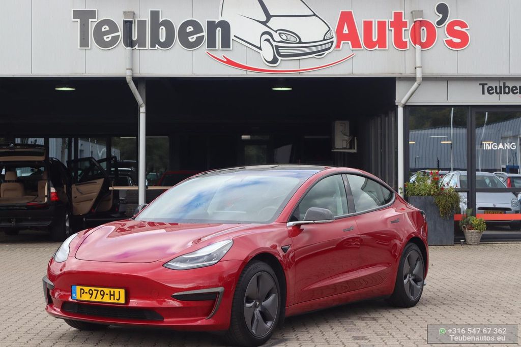 Tesla Model 3 2020
