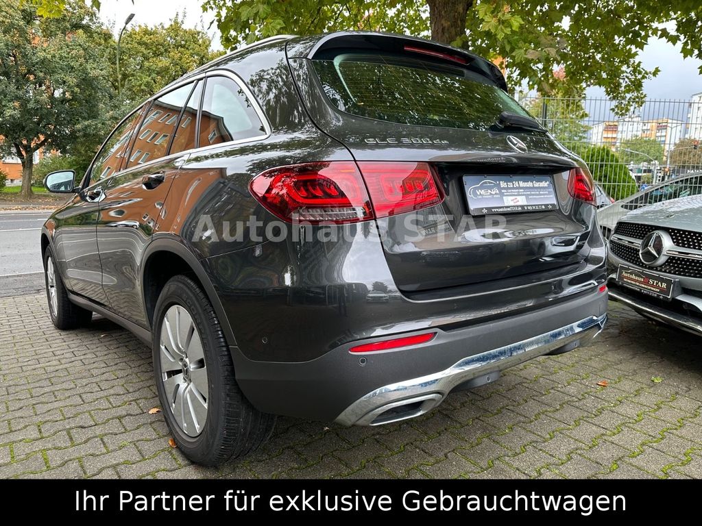 Mercedes-Benz GLC 300 2021