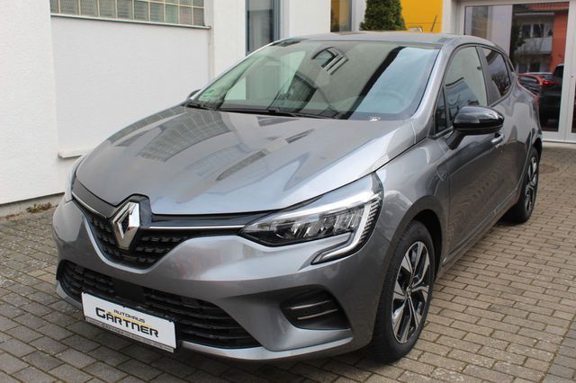 Renault Clio 2023