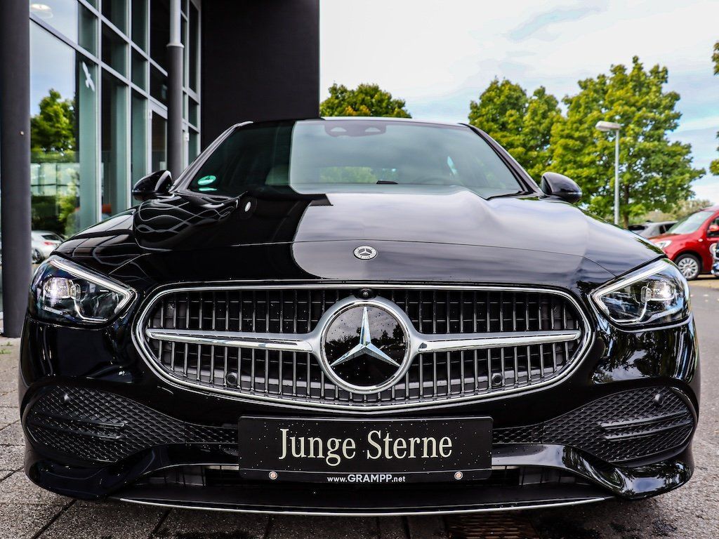 Mercedes-Benz C 200 2024