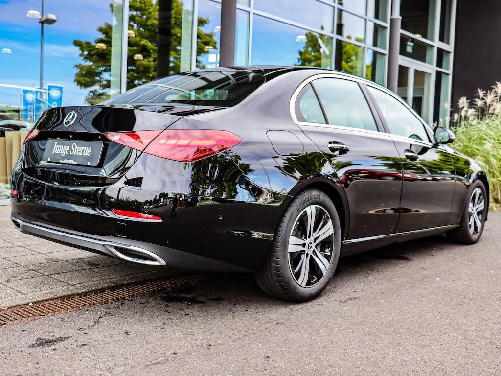 Mercedes-Benz C 200 2024