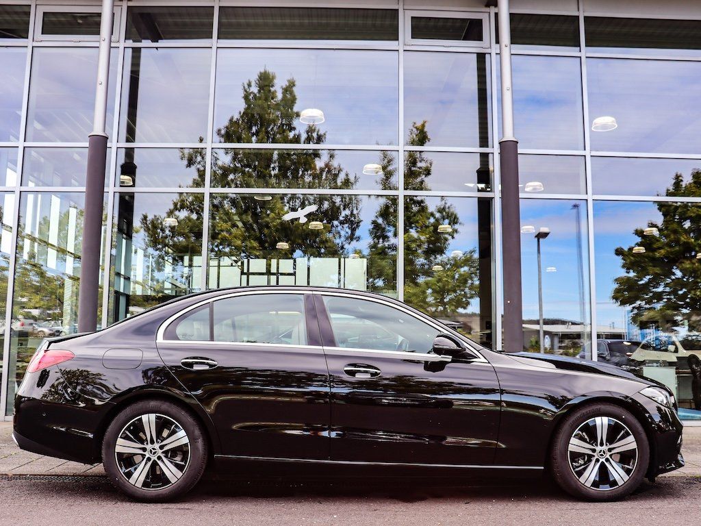 Mercedes-Benz C 200 2024
