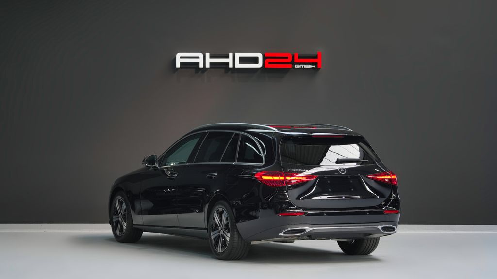 Mercedes-Benz C 300 2025