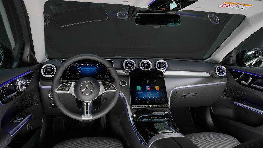 Mercedes-Benz C 300 2025