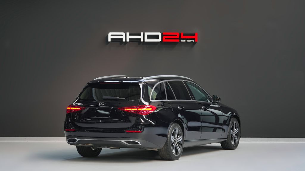 Mercedes-Benz C 300 2025