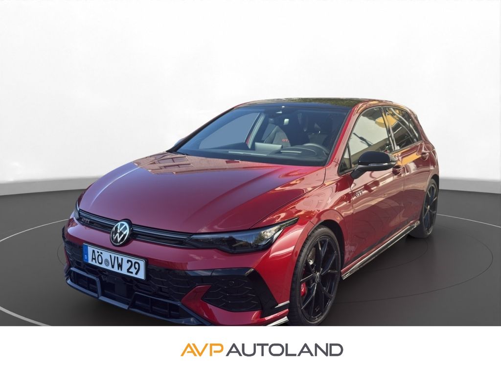Volkswagen Golf 2025