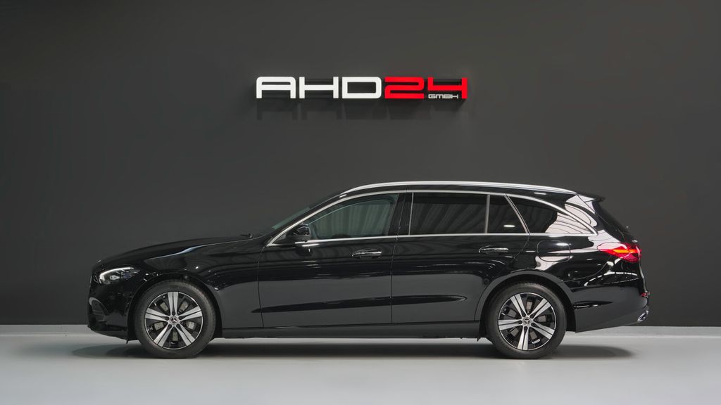 Mercedes-Benz C 300 2025