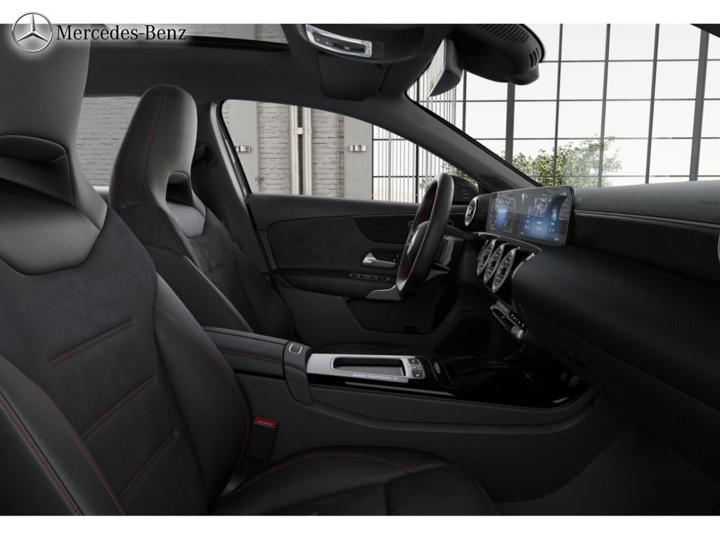 Mercedes-Benz A 200 2025