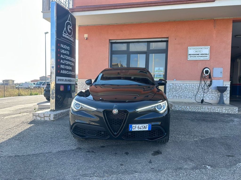 Alfa Romeo Stelvio 2021