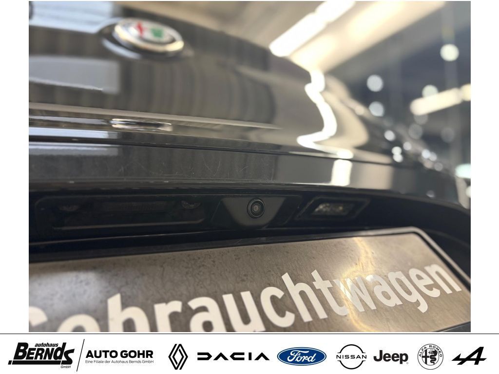 Alfa Romeo Stelvio 2023