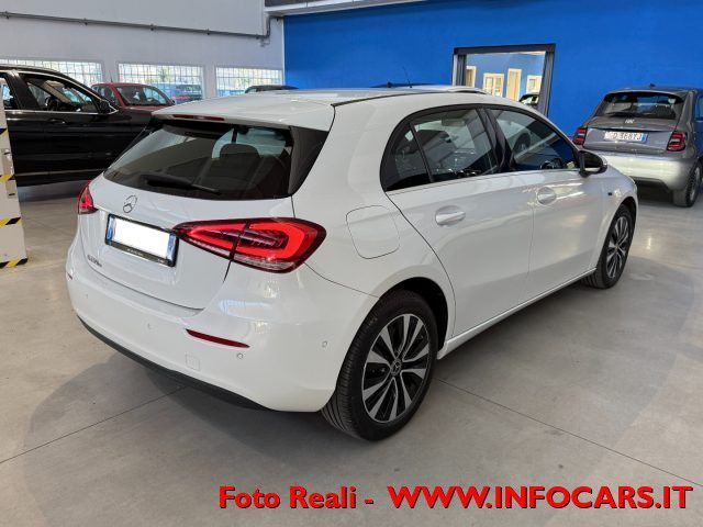 Mercedes-Benz A 250 2021