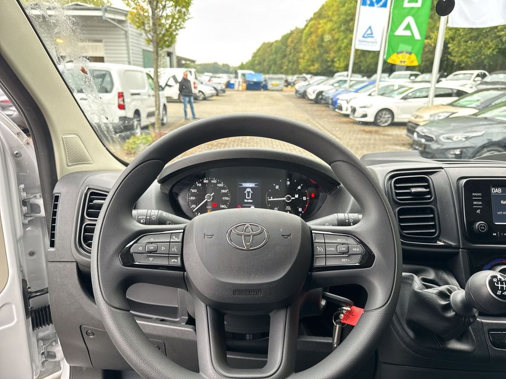 Toyota Proace Max 2025