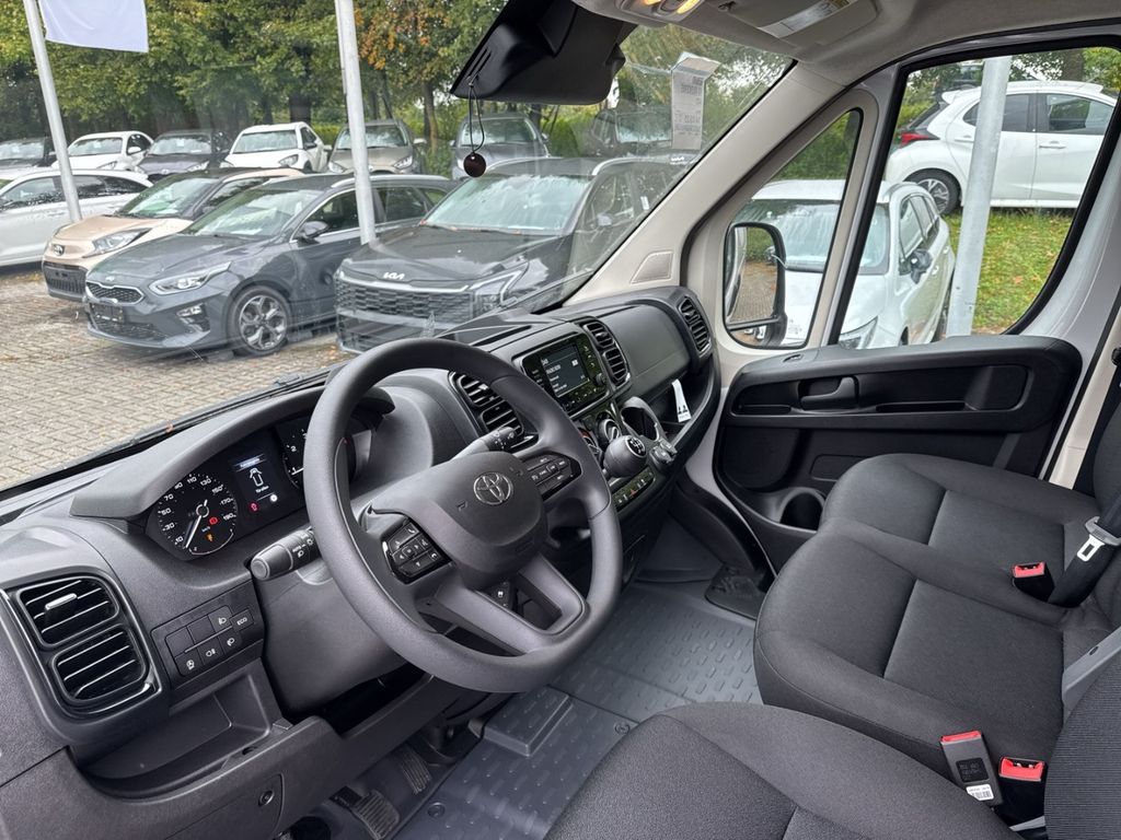 Toyota Proace Max 2025