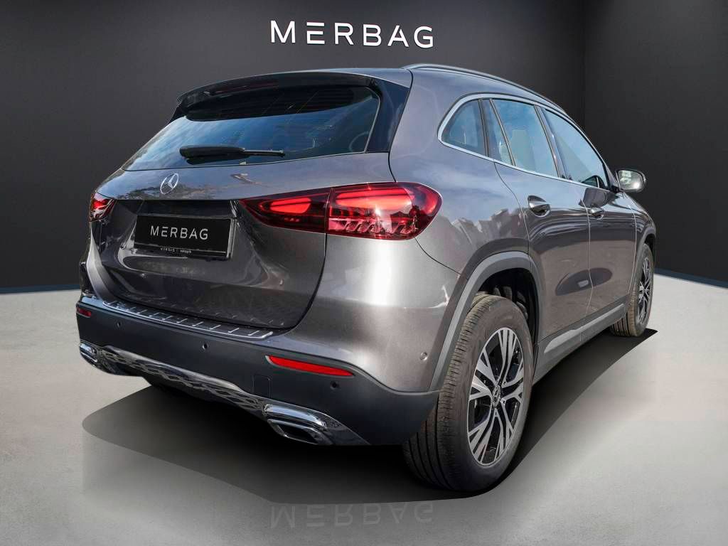 Mercedes-Benz GLA 180 2024