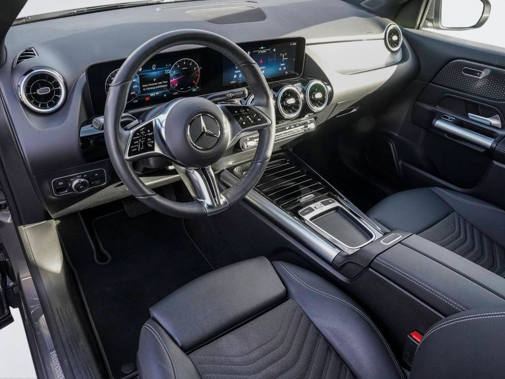 Mercedes-Benz GLA 180 2024