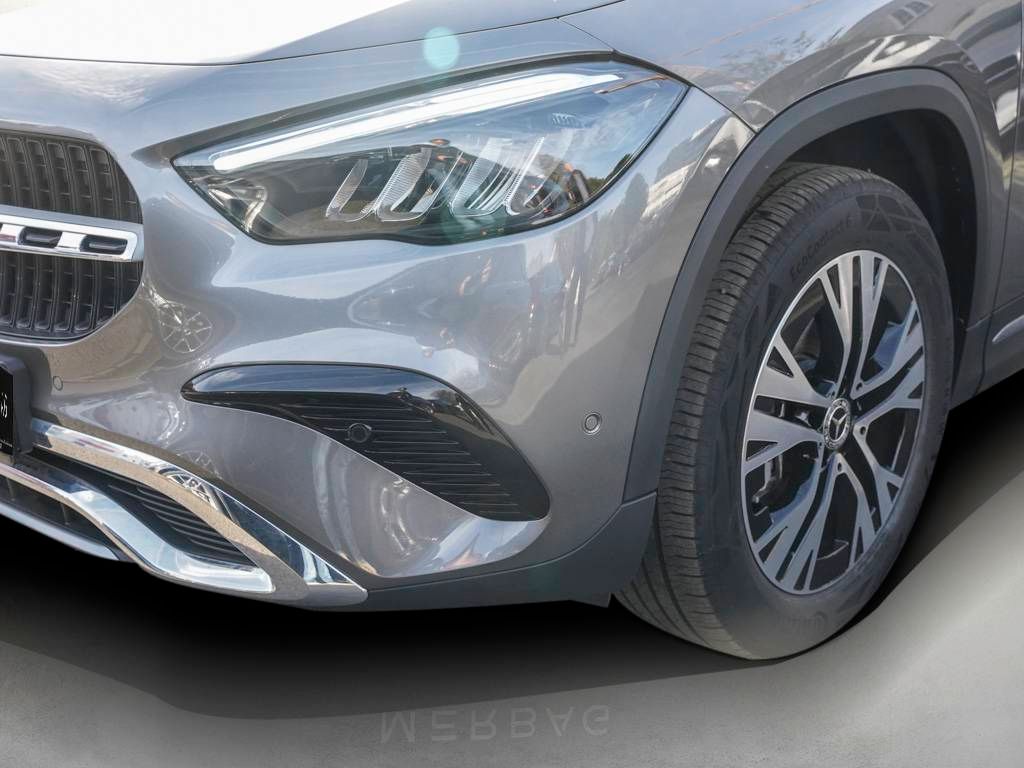 Mercedes-Benz GLA 180 2024