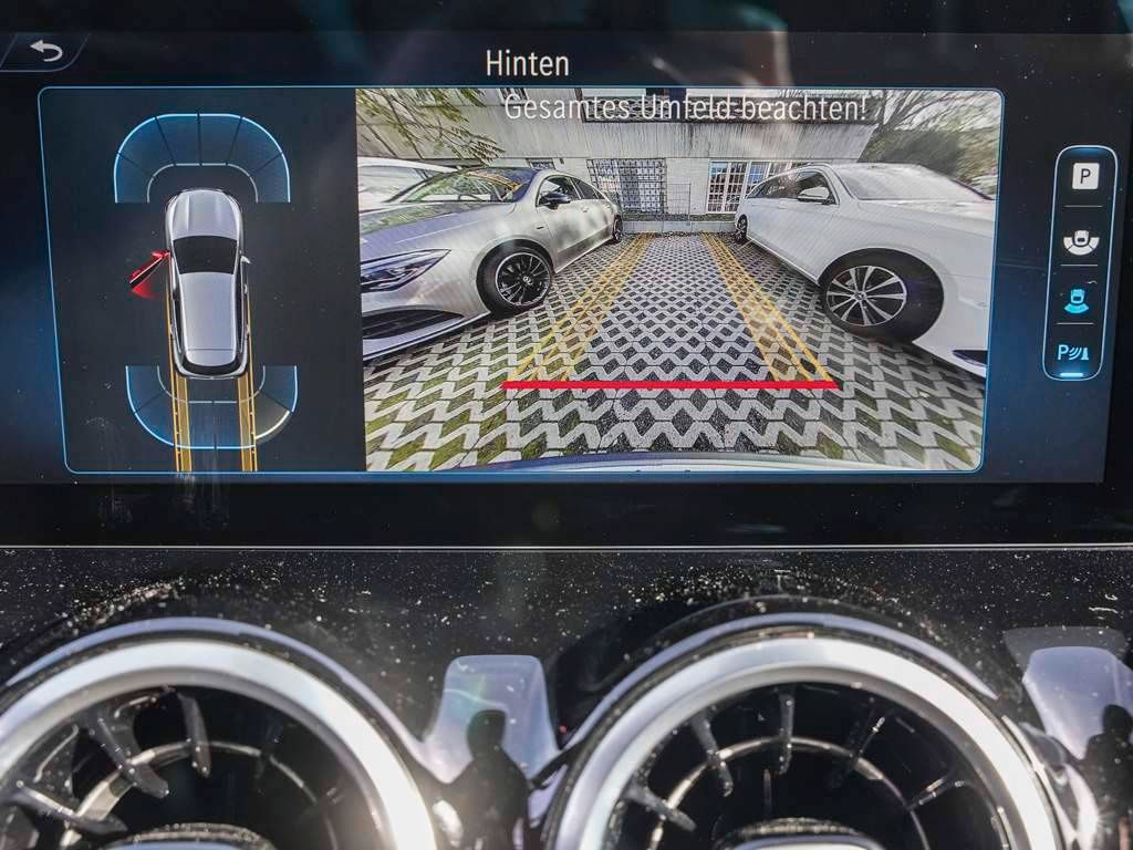 Mercedes-Benz GLA 180 2024