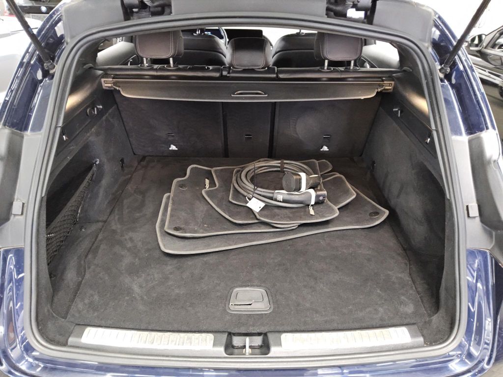 Mercedes-Benz EQC 2021