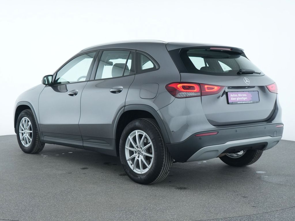 Mercedes-Benz GLA 180 2022