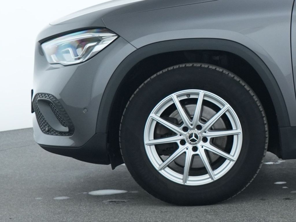 Mercedes-Benz GLA 180 2022
