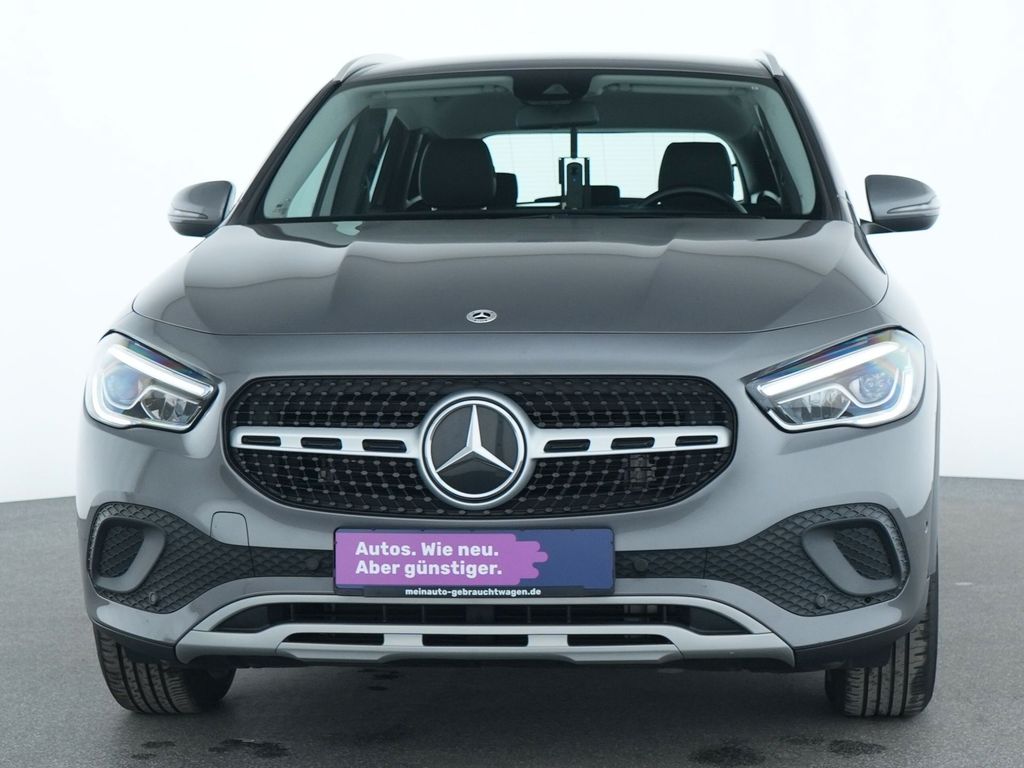 Mercedes-Benz GLA 180 2022