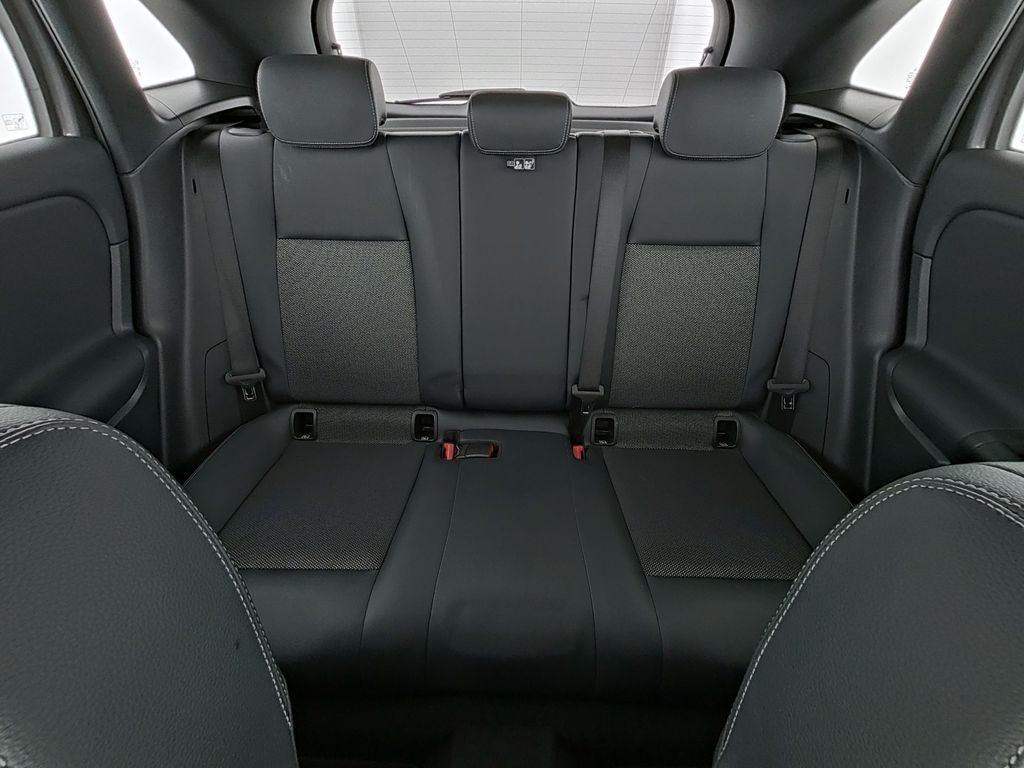 Mercedes-Benz GLA 180 2022