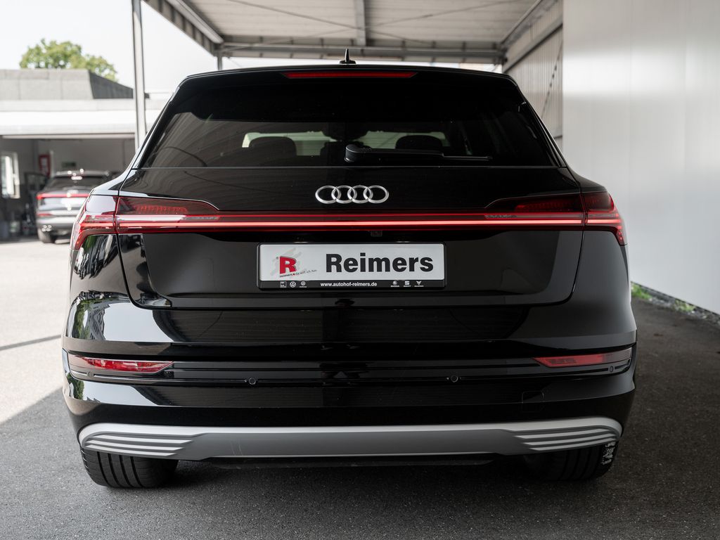 Audi e-tron 2022