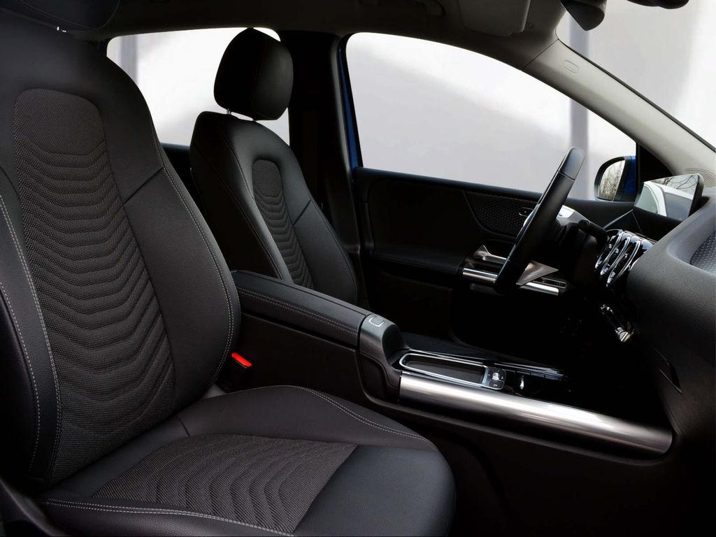 Mercedes-Benz B 250 2024