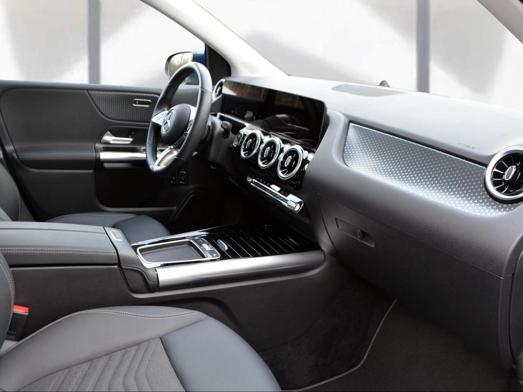 Mercedes-Benz B 250 2024