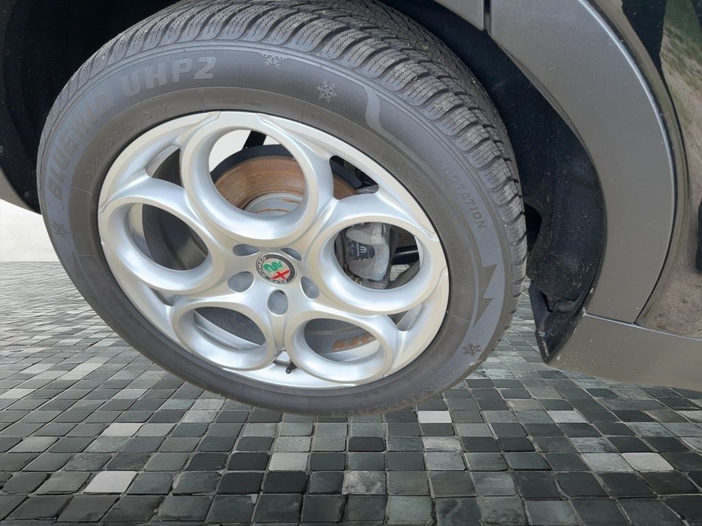 Alfa Romeo Tonale 2023