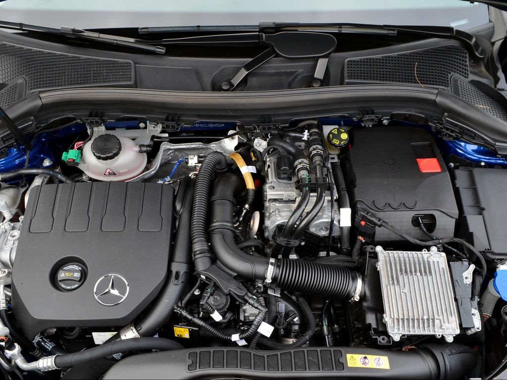 Mercedes-Benz B 250 2024