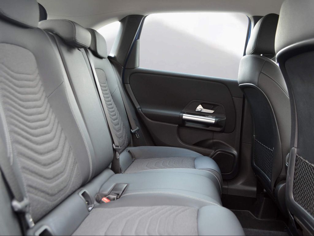 Mercedes-Benz B 250 2024